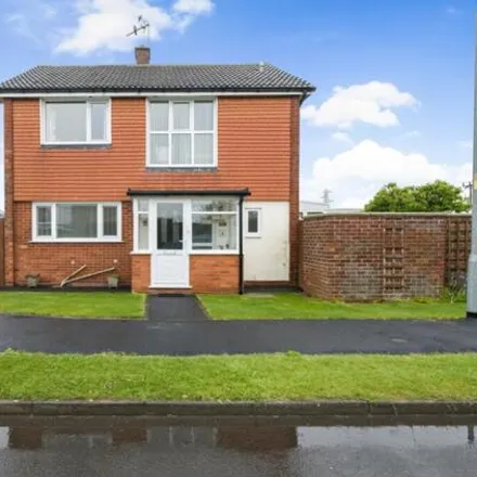 Buy this 3 bed house on Cliffe Close in Ruskington, NG34 9AT
