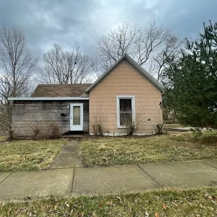 Buy this 4 bed house on 789 8th Street in Charleston, IL 61920