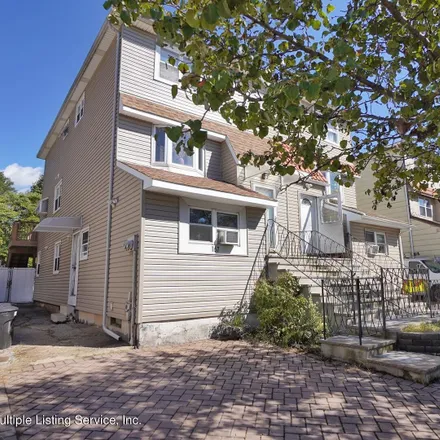 Image 3 - 167 Ada Drive, New York, NY 10303, USA - Duplex for sale