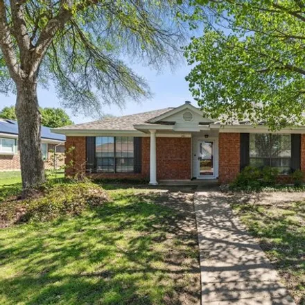 Buy this 3 bed house on 301 Alder Drive in Allen, TX 75002
