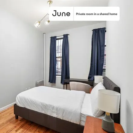 Image 2 - 14 Judge Street, New York, NY 11211, USA - Room for rent