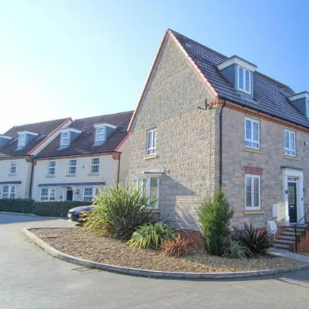 Buy this 5 bed house on 1 Wainblade Court in Yate Rocks, BS37 7DH