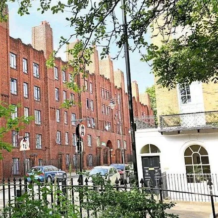 Rent this 3 bed apartment on Charles Rowan House in Margery Street, Angel