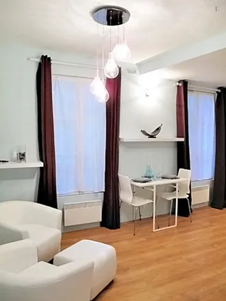 Rent this studio apartment on 19 Rue André del Sarte in 75018 Paris, France