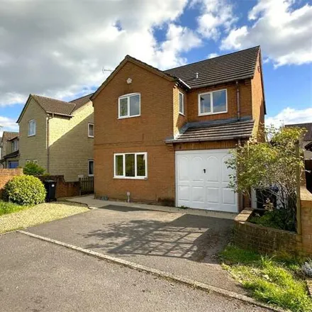 Buy this 5 bed house on Sandown Drive in Chippenham, SN14 0YL