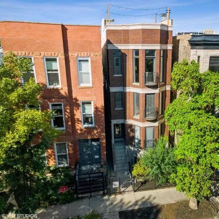 Image 1 - 952 North Wolcott Avenue, Chicago, IL 60622, USA - Townhouse for sale
