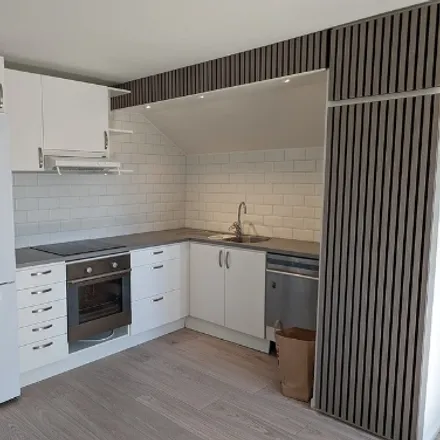 Rent this 2 bed apartment on Snöskategatan 7 in 412 70 Gothenburg, Sweden
