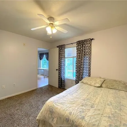 Image 7 - 472 Nevada Street, College Station, TX 77840, USA - Condo for rent