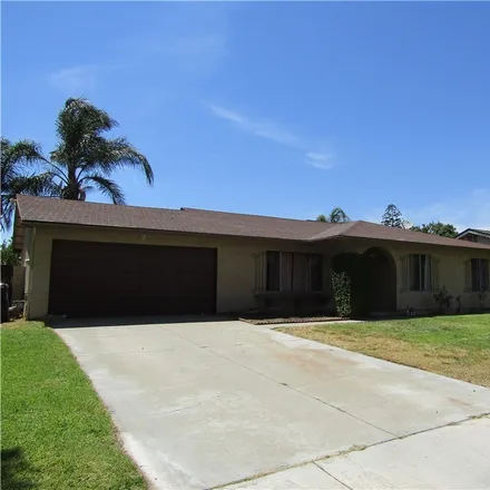 Buy this 3 bed house on 652 South Teakwood Avenue in Rialto, CA 92376