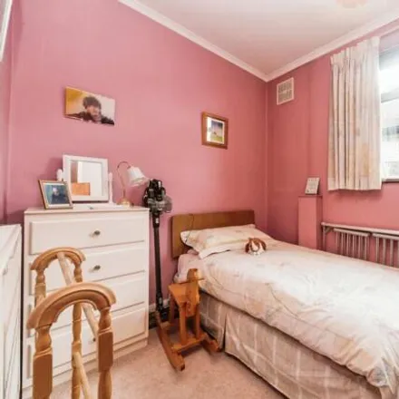 Image 5 - Merton Way, Richmond Upon Thames, Surrey, Kt8 - House for sale