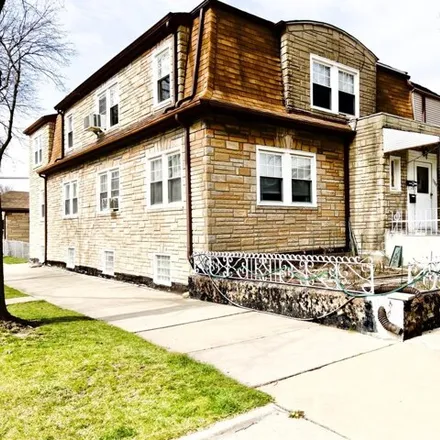 Rent this 3 bed house on 3300 North Osage Avenue in Chicago, IL 60634