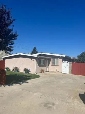 Buy this 3 bed house on 312 7th Street in Greenfield, CA 93927