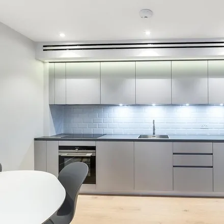 Image 2 - 14 Floral Street, London, WC2E 9DP, United Kingdom - Apartment for rent