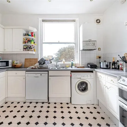 Image 7 - 31 Hamilton Terrace, London, NW8 9RG, United Kingdom - Apartment for rent