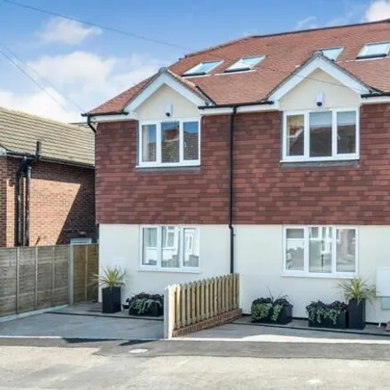 Rent this 1 bed duplex on Hubbles Farm in Canterbury Road, Pembury
