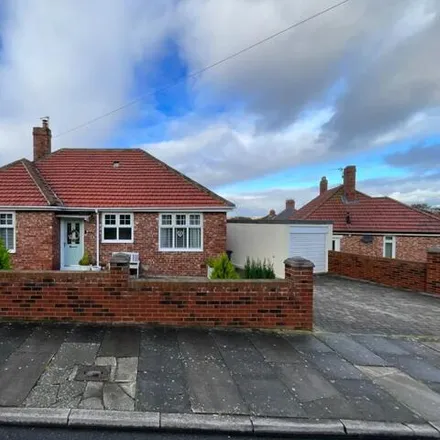 Buy this 2 bed house on Holly Avenue in South Tyneside, NE34 7NR