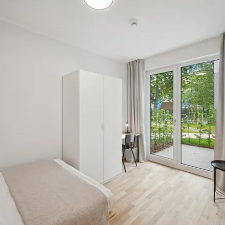 Rent this 4 bed apartment on Kita Trauminsel in Michaelkirchstraße, 10179 Berlin