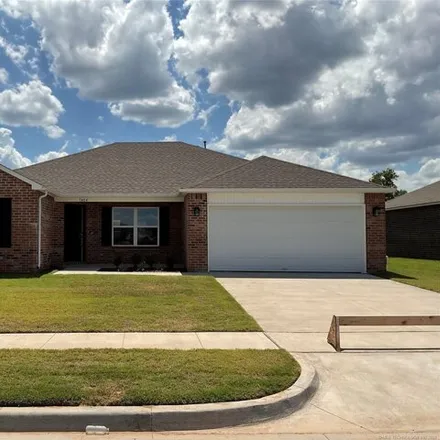 Rent this 4 bed house on unnamed road in Bixby, OK 74008