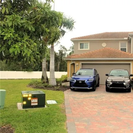 Image 2 - Townhome Building, Crofton Court, Fort Myers, FL 33966, USA - House for sale