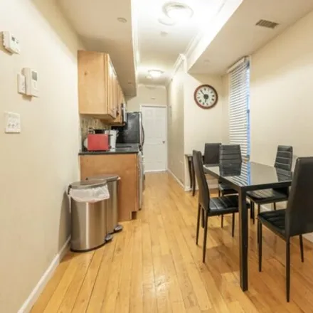 Image 5 - 30 Prospect Street, Jersey City, NJ 07307, USA - Apartment for rent