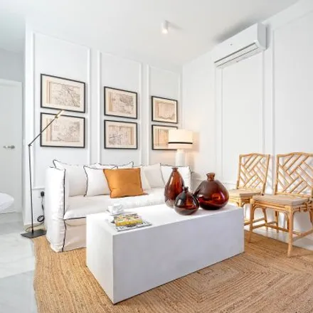 Rent this 3 bed apartment on Manuel Muñoz Morán. Encajes y Confecciones in Calle Claudio Marcelo, 14002 Córdoba