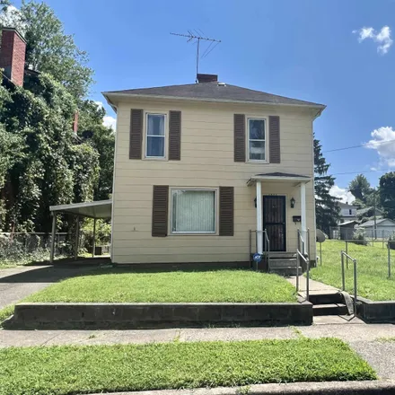 Buy this 3 bed house on 1835 Hall Avenue in Huntington, WV 25701