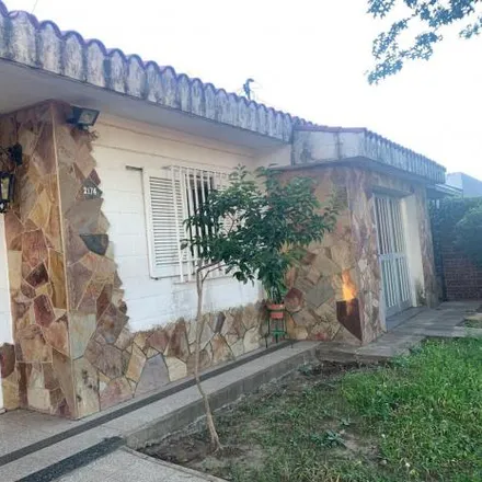 Buy this 3 bed house on Avenida Baigorria 2016 in Alberdi, Rosario