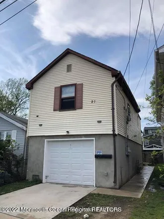 Rent this 1 bed apartment on 27 Grove Place in Keansburg, NJ 07734