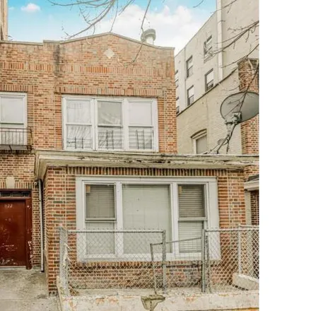 Image 3 - 1122 Anderson Avenue, New York, NY 10452, USA - House for sale