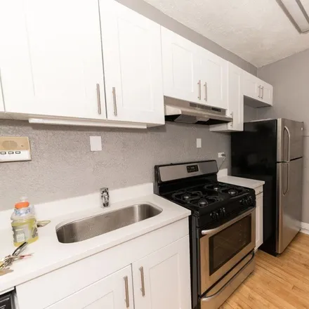 Rent this 3 bed apartment on 629 West Cornelia Avenue