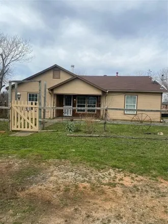 Rent this 3 bed house on 181 Whitt Mill Street in Whitt, Parker County