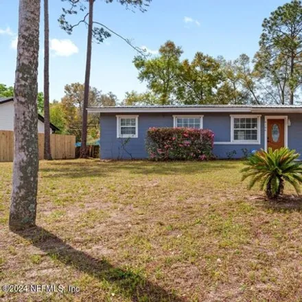 Buy this 3 bed house on 4180 Southeast 2nd Avenue in Bradford County, FL 32656