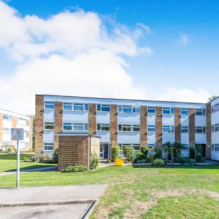 Rent this 2 bed apartment on 1-36 Davos Close in Old Woking, GU22 7SL