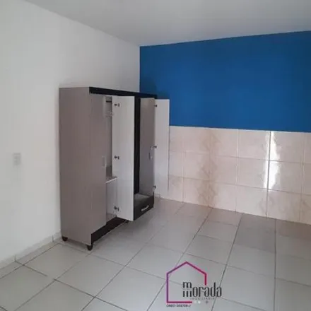 Rent this 2 bed house on Rua Cuiabá in Jardim Brasil, Catanduva - SP