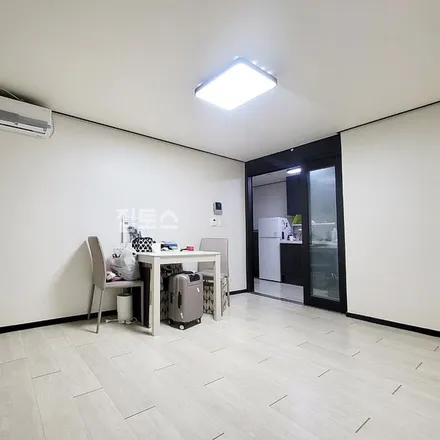 Rent this studio apartment on 서울특별시 광진구 중곡동 121-24