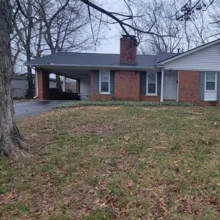 Rent this 3 bed house on 832 Summerville Drive in Cardinal Hill, Lexington