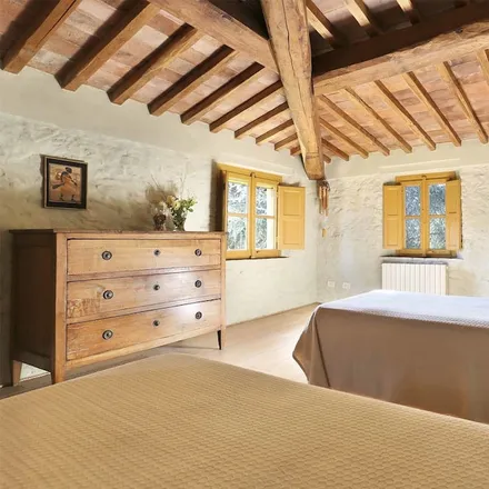 Rent this 5 bed house on Lucca