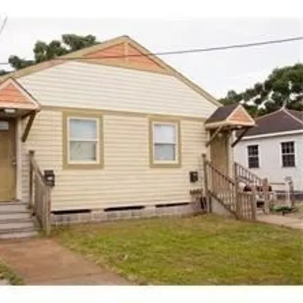 Rent this 3 bed house on 5322 Wilton Drive in New Orleans, LA 70122