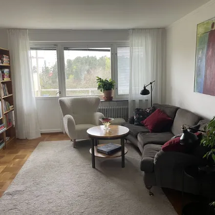Rent this 4 bed apartment on Agnegatan 5 in 722 17 Västerås, Sweden