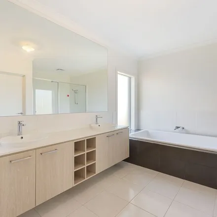Rent this 5 bed apartment on 1 Gravillia Grove in Wantirna South VIC 3152, Australia