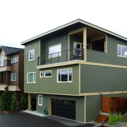 Buy this 3 bed house on 1409 Shattuck Avenue South in Renton, WA 98055