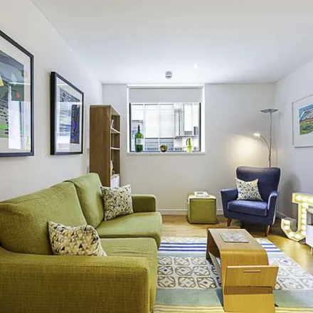 Rent this 1 bed apartment on 8 Hermitage Street in London, W2 1BE