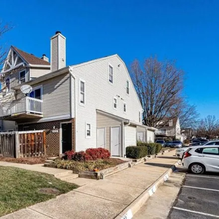 Image 1 - Pembroke Village Drive, Mount Vernon, VA 22309, USA - Apartment for rent