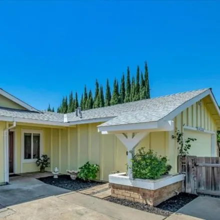 Image 1 - 4334 Woodmoss Court, Rosemont, CA 95826, USA - House for sale