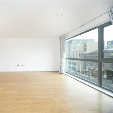 Rent this 2 bed room on Planque in Acton Mews, De Beauvoir Town