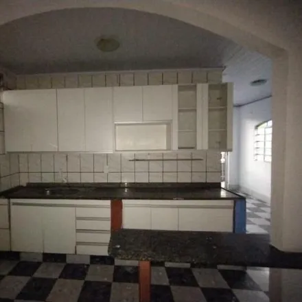 Rent this 2 bed house on Avenida Cachoeirinha in Santa Cruz, Belo Horizonte - MG
