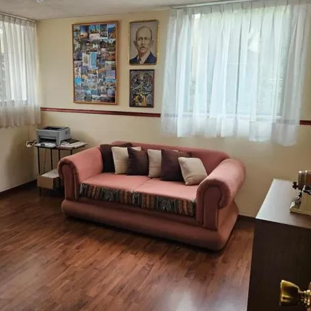 Rent this 4 bed house on Calle Martín Alonso Pinzón in 50120 Toluca, MEX