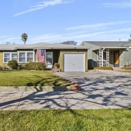 Buy this 3 bed house on 2101 North Screenland Drive in Burbank, CA 91505