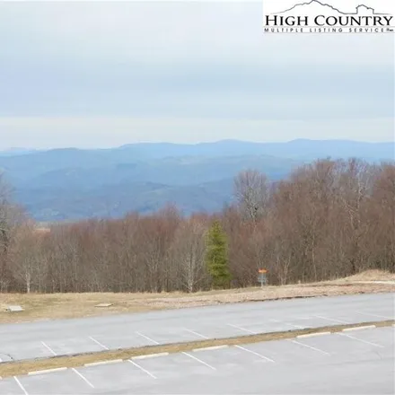 Buy this 2 bed condo on Pinnacle Inn Road in Beech Mountain, NC 28604