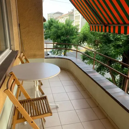 Rent this 4 bed apartment on Olympiahaus in Rue de l'Argent / Silbergasse, 2501 Biel/Bienne